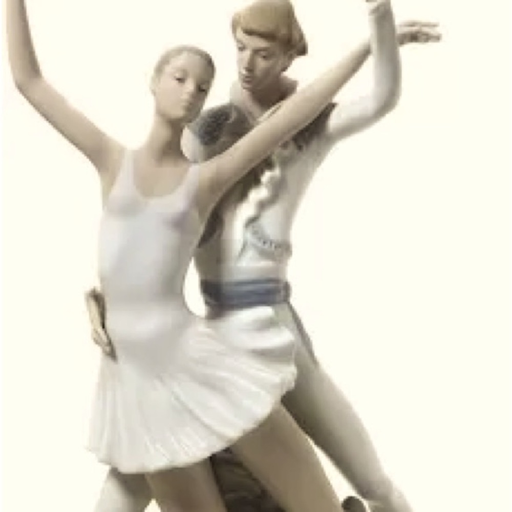 Nao Lladro Vintage Porcelain Dancing Couple-pre owned-